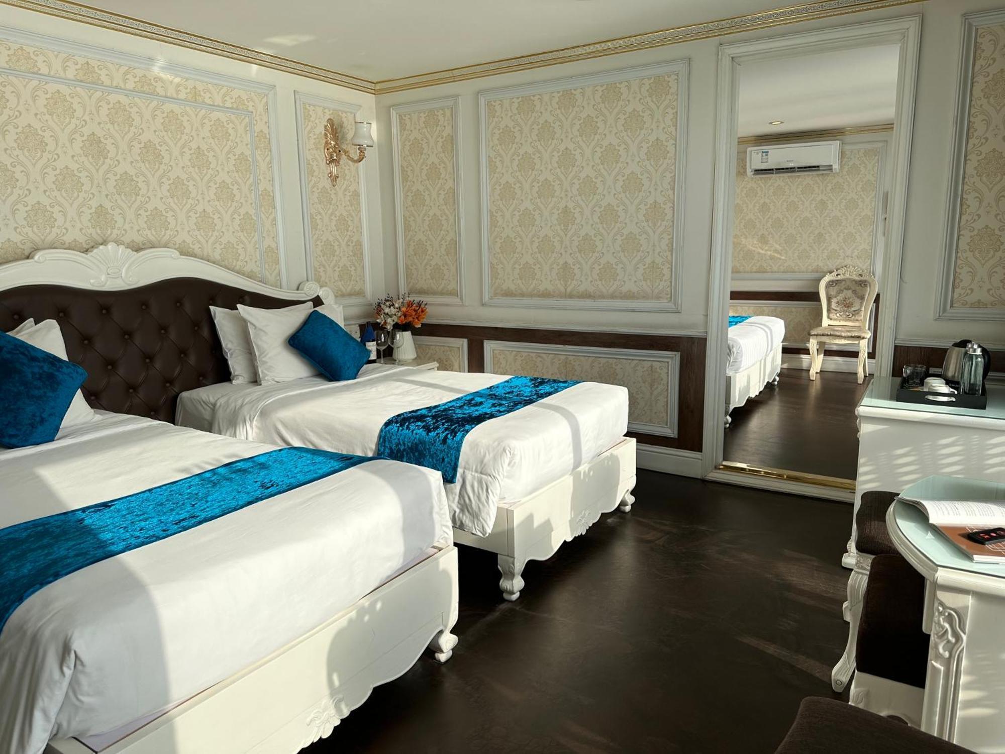 Ha Long Aqua Legend Cruise Hotel Exterior foto